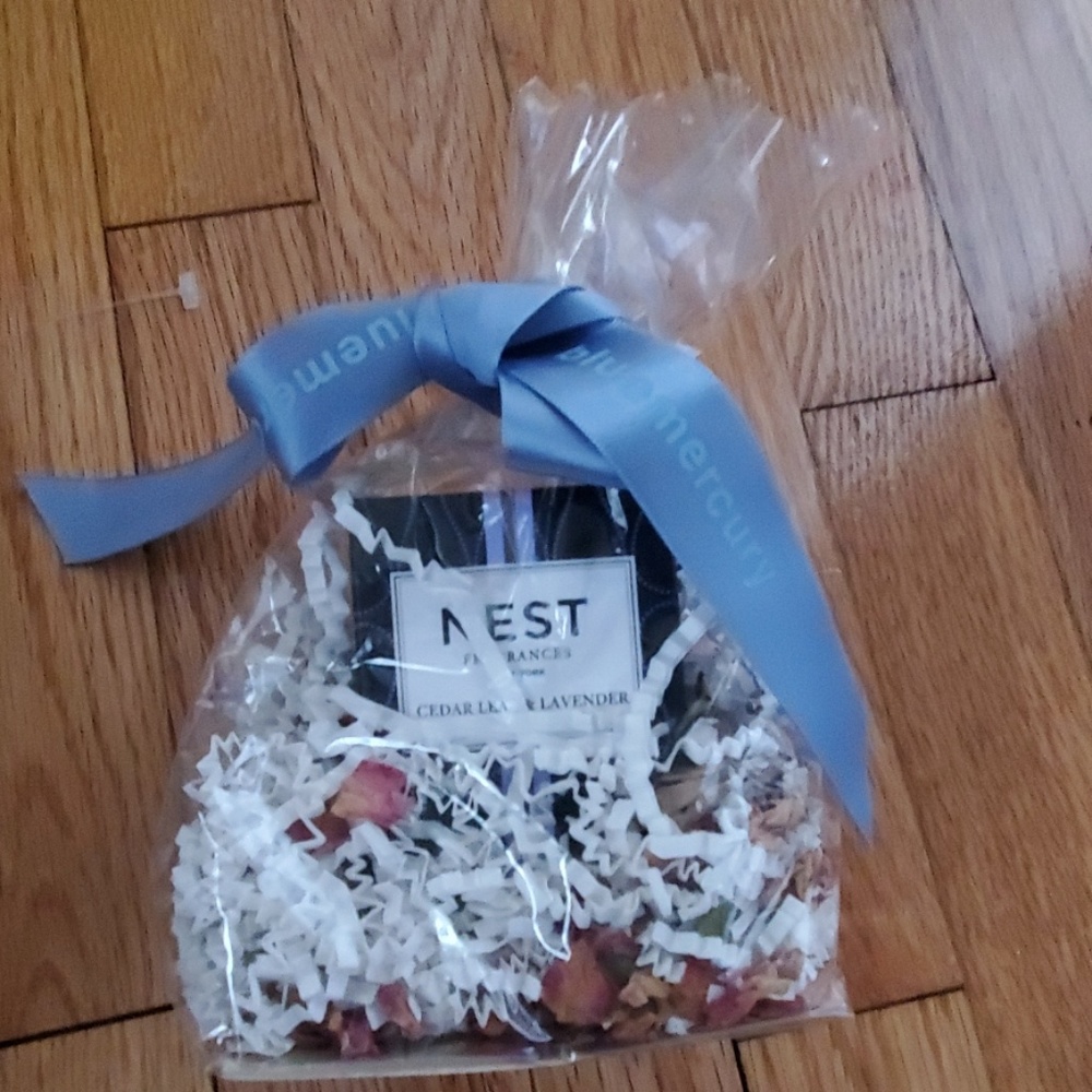 Brand new lavendar scented candle